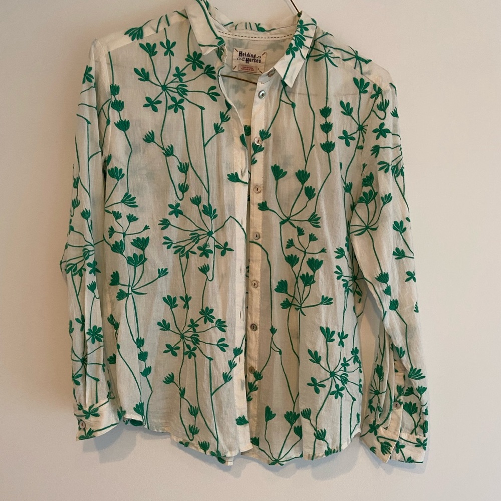 NWOT Holding horses embroidered blouse